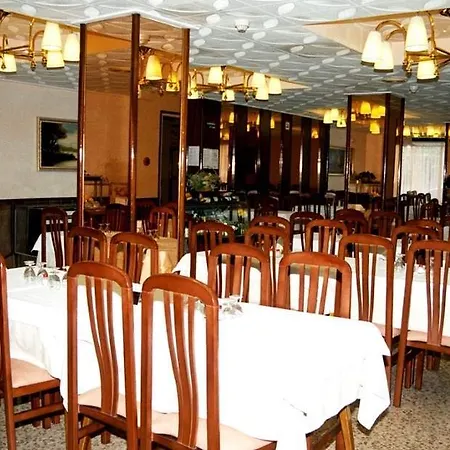 Marisol Hotel 2*